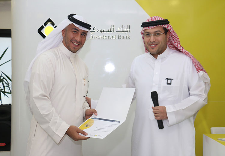 تكريم موظفي البنك المتميزين عبر برنامج 