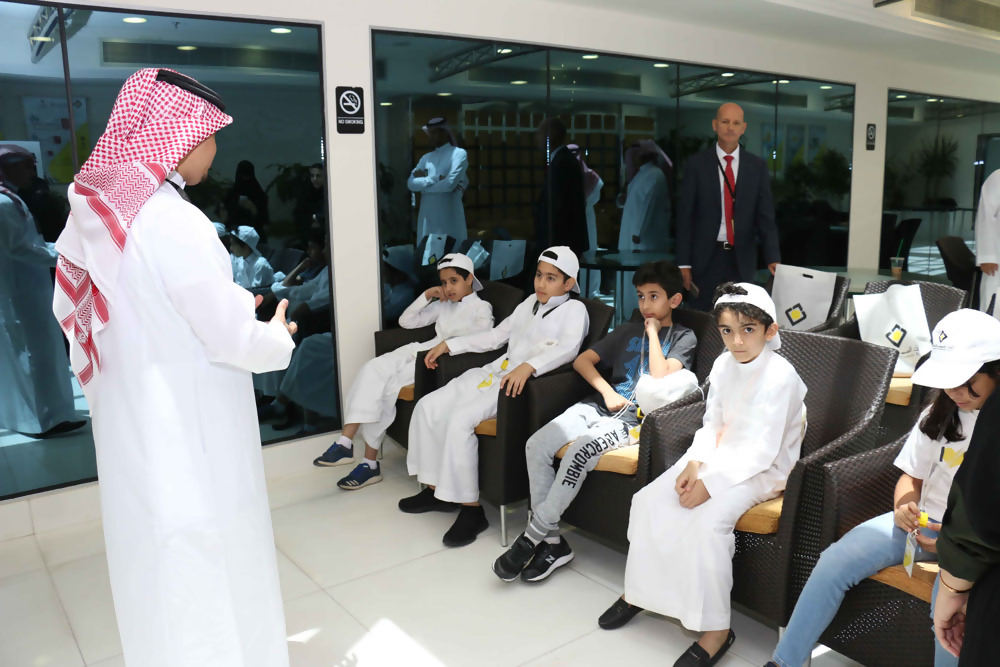 معالي وزير التعليم يكرم البنك السعودي للاستثمار لمساهمته في توظيف الكفاءات من ذوي الإعاقة لعام 2022